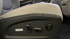 Volkswagen ID. Buzz 210kW Style Pro 86kWh 5dr LWB Auto [7St/Design+] Electric Estate